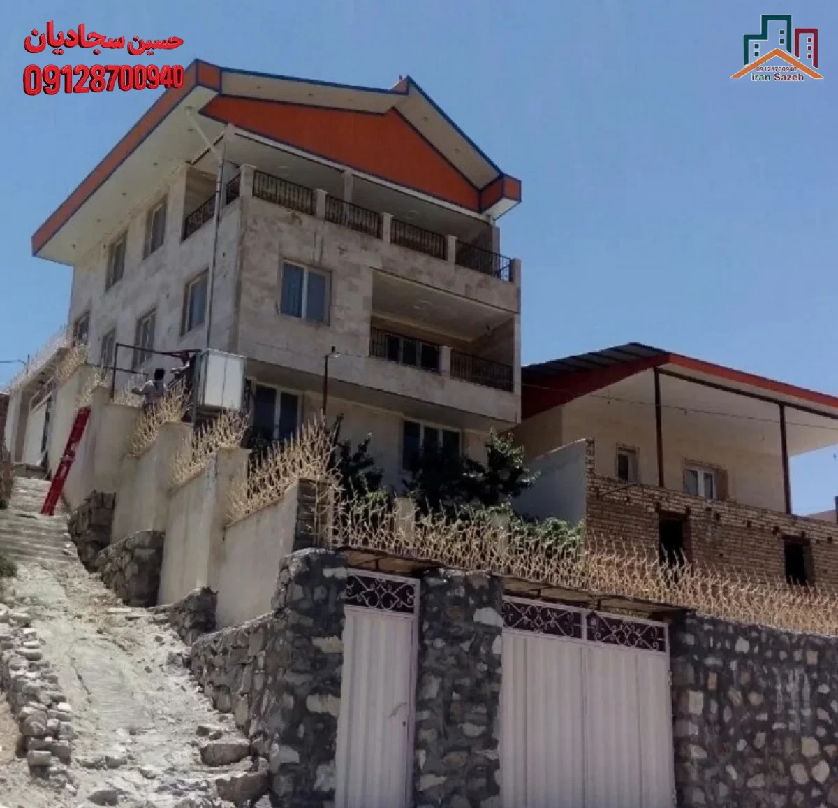 حفاظ شاخ گوزنی پرتراکم نصب شده بر روی دیوار ویلا