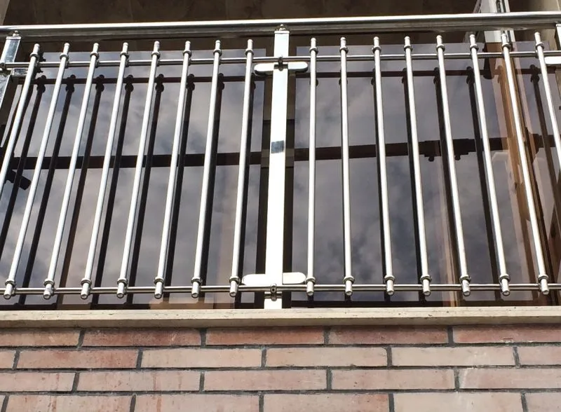 حفاظ نرده استیل